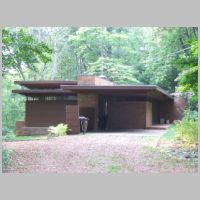 Goetsch-Winckler House (built 1940), near Okemos, Ingham County, south-central Michigan, photo Jaydec, Wikipedia.jpg